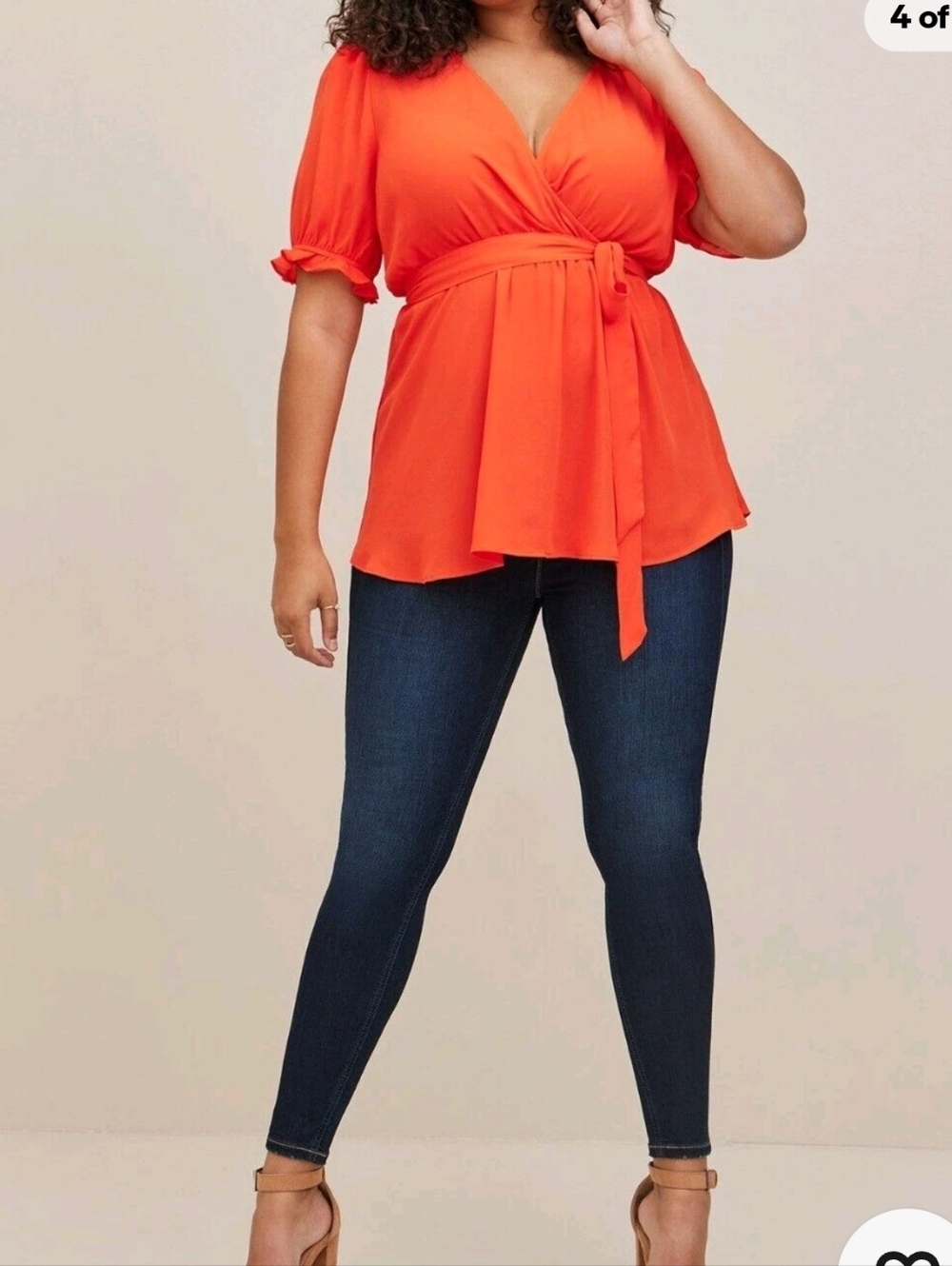 Like new Torrid 2x Torrid Georgette Surplice Puff Sleeve Blouse